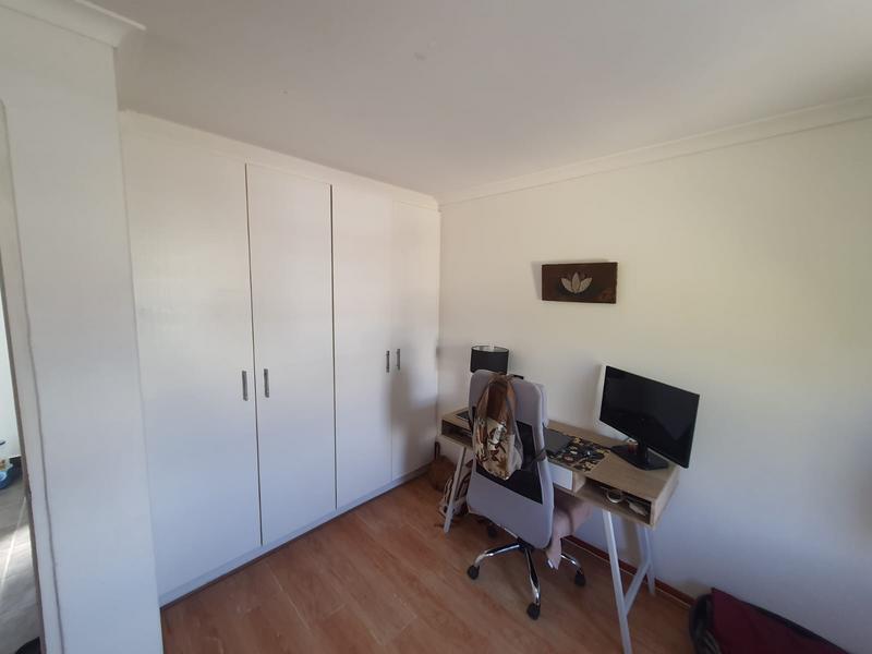 2 Bedroom Property for Sale in Gordons Bay Western Cape